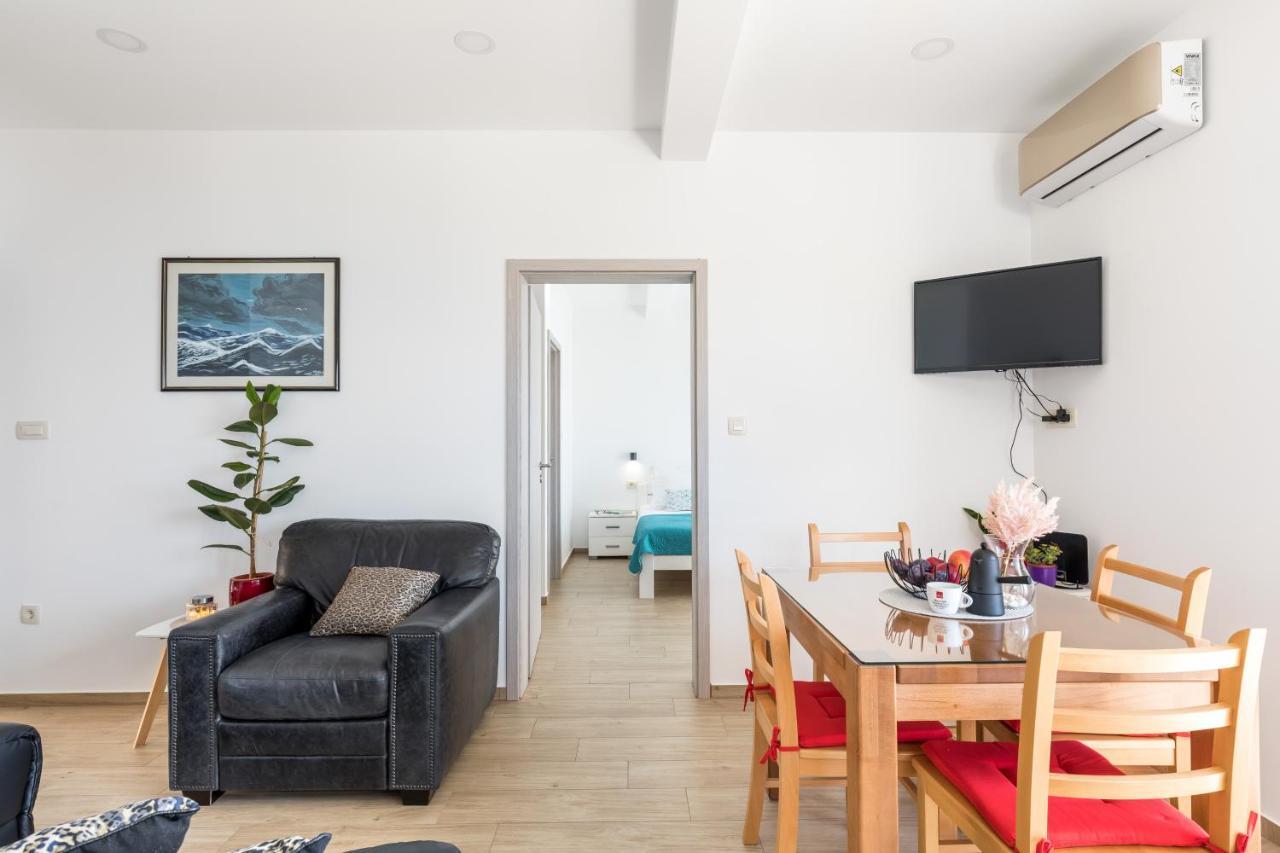 Luxurious Apartments Bona Fide ミミツェ エクステリア 写真