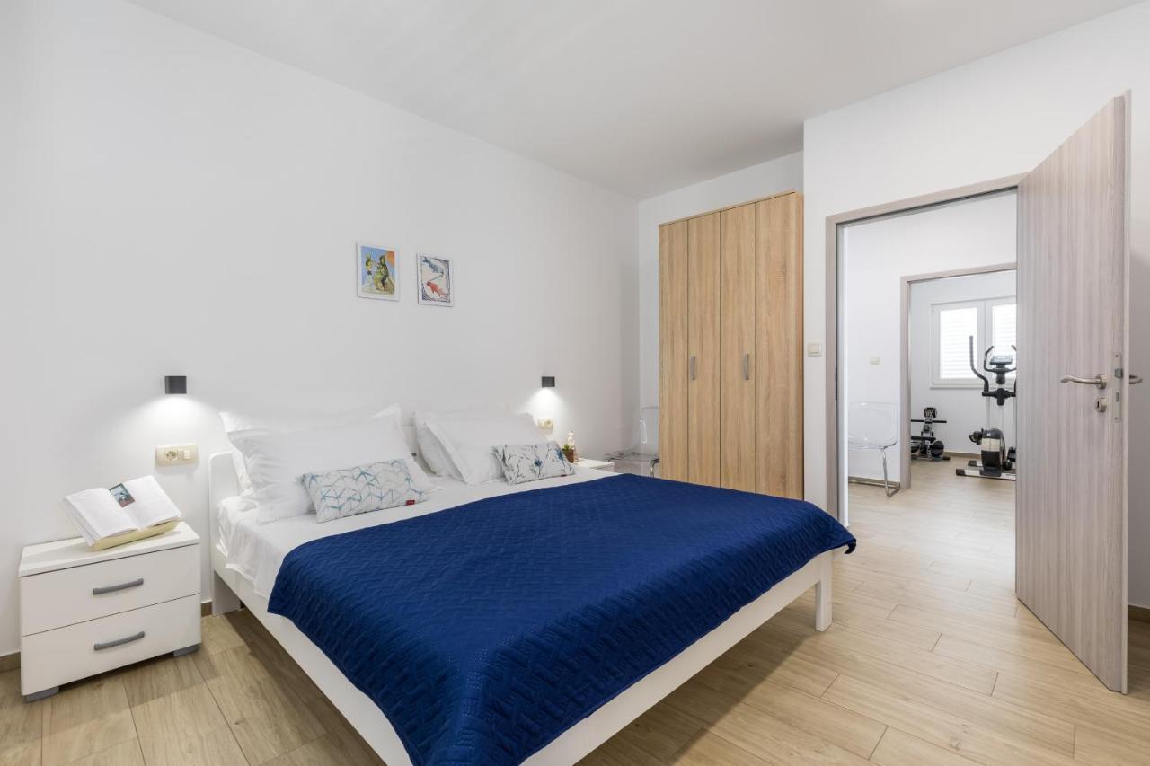 Luxurious Apartments Bona Fide ミミツェ エクステリア 写真